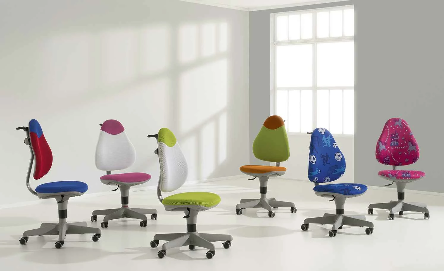 PAIDI Kinder-und Jugenddrehstuhl Pepe | 2-farbig (Grün / Weiß) 4 PAIDI Kinder-und Jugenddrehstuhl Pepe | 2-farbig (Grün / Weiß) – Bild 2