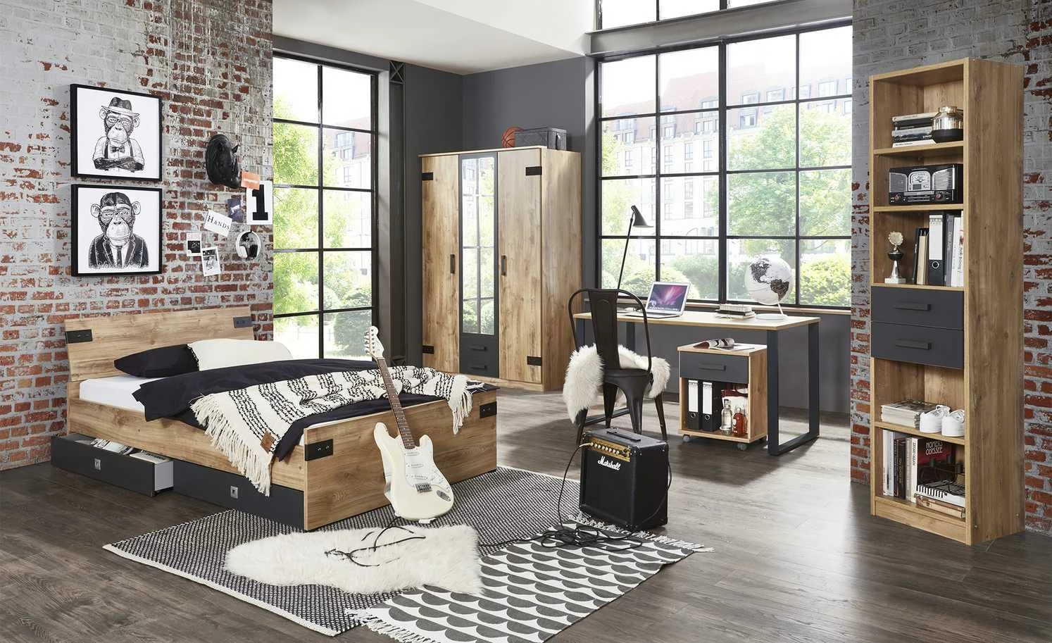 Kleiderschrank, 3-türig Louis 3 Kleiderschrank, 3-türig Louis